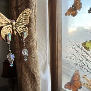 Lewis Segal California Signed Vintage Aurora Borealis Silvertone Dangle Earrings